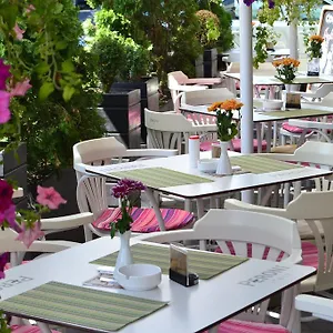 Les Jardins Carol 4* Bucharest